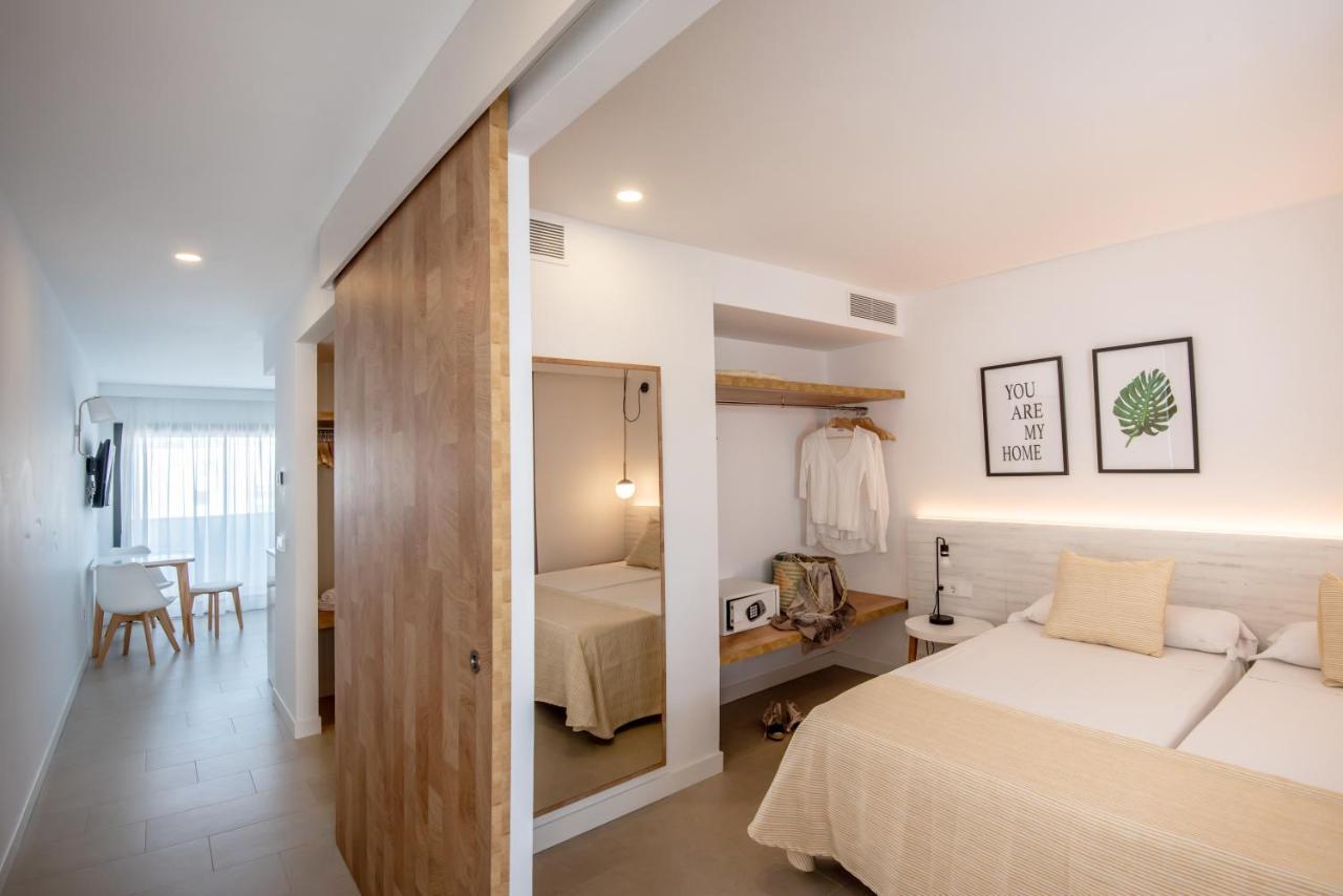 Apartamentos Top Secret Prestige Es Pujols - Formentera Vacaciones Bagian luar foto