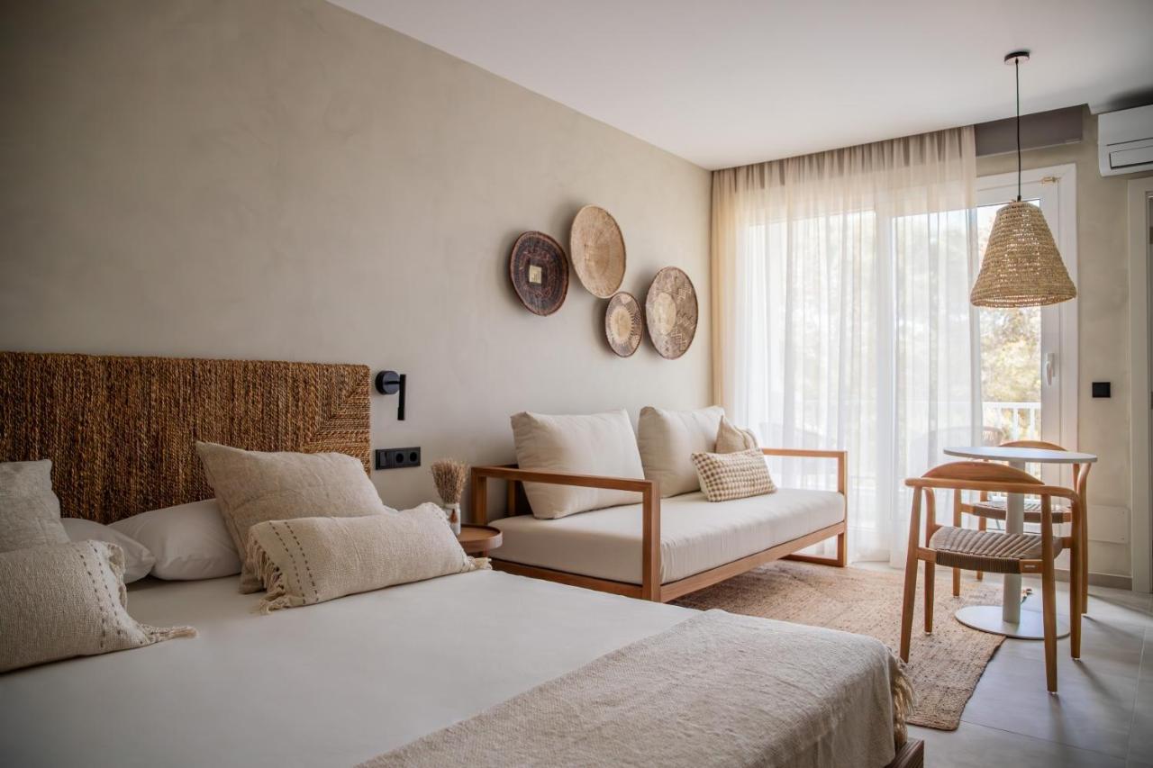 Apartamentos Top Secret Prestige Es Pujols - Formentera Vacaciones Bagian luar foto